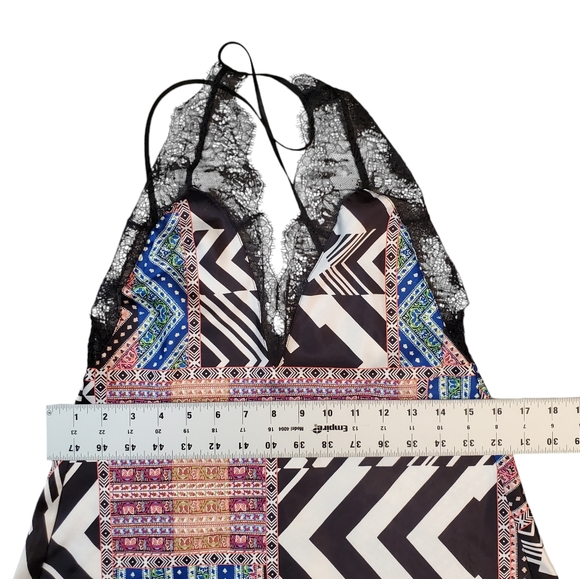 Victoria's Secret Babydoll Womens Size Small Multi Geo Pattern Adjustable Straps - Picture 8 of 11